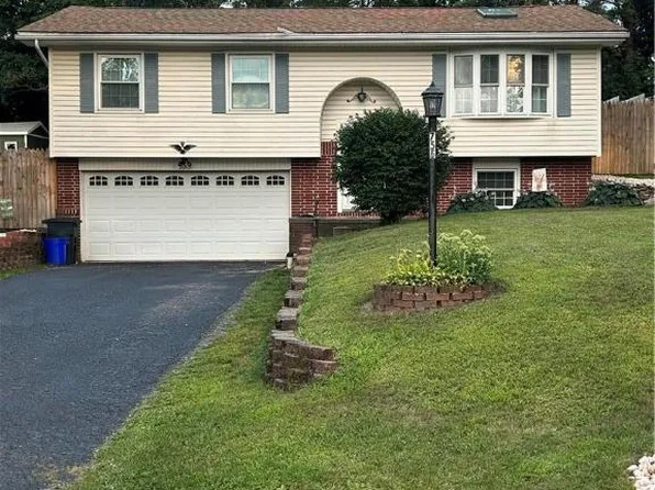 755 Pine St, Palmerton, PA 18071