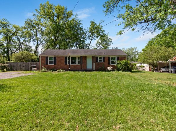 1910 Eagle St, Murfreesboro, TN 37130