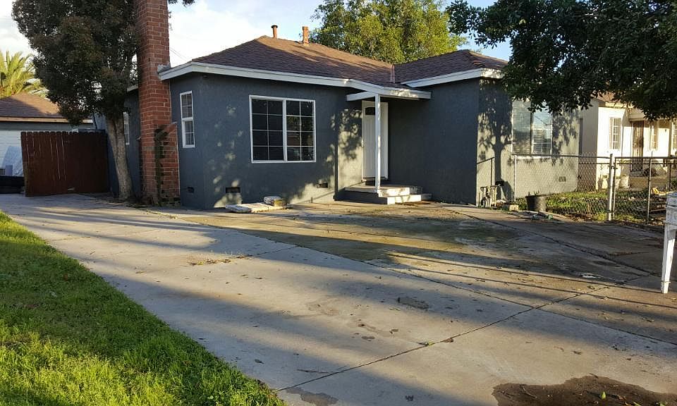 1st image of 7326 Farmdale Ave