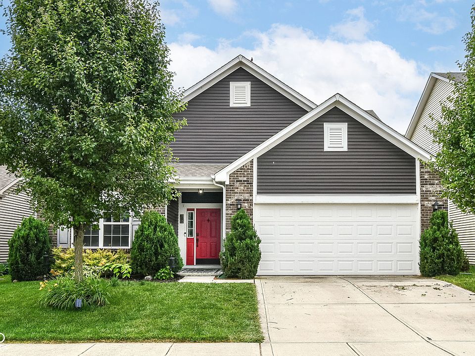 1st image of 561 Farnham Dr