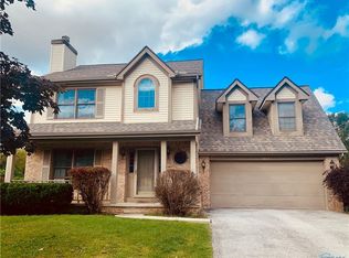 7006 Wexford Hill Ln, Holland, OH