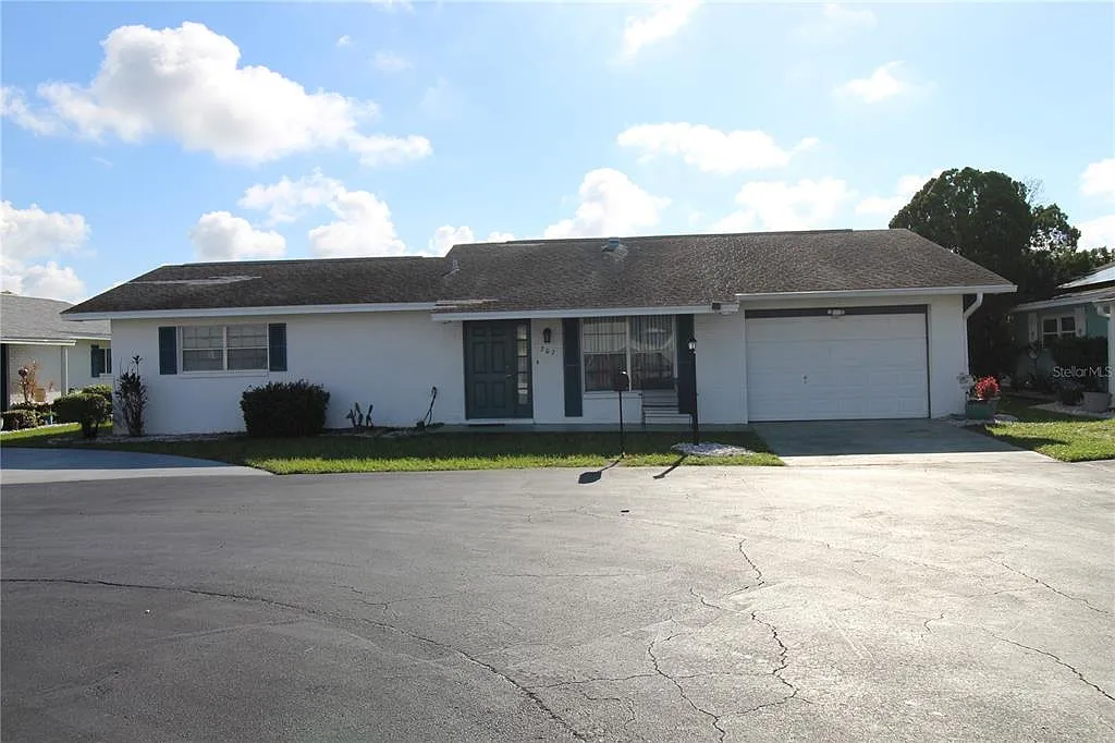 2 bed, 2.0 bath, 1141 sqft, $1,600 — Photo 1