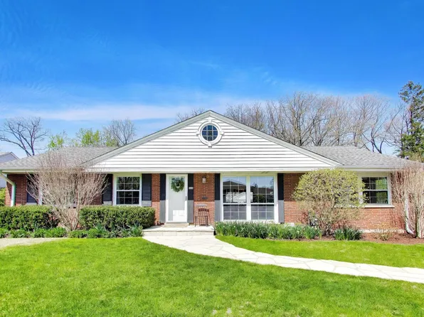 528 Cumnor Ct, Deerfield, IL 60015