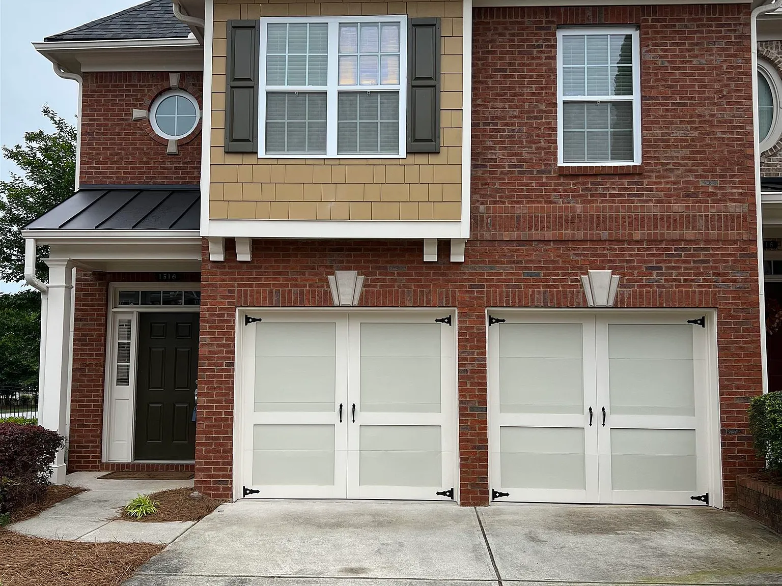 3 bed, 2.5 bath, 2265 sqft, $2,800 — Photo 3
