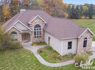 4956 Deerhaven Park Dr, Lowell, MI 49331