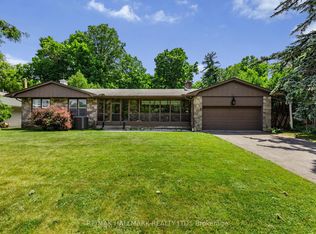 73 Forest Grove Dr, Toronto, ON M2K1Z4