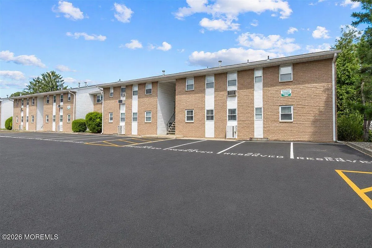 1 bed, 769 sqft, $1,900 — Photo 1