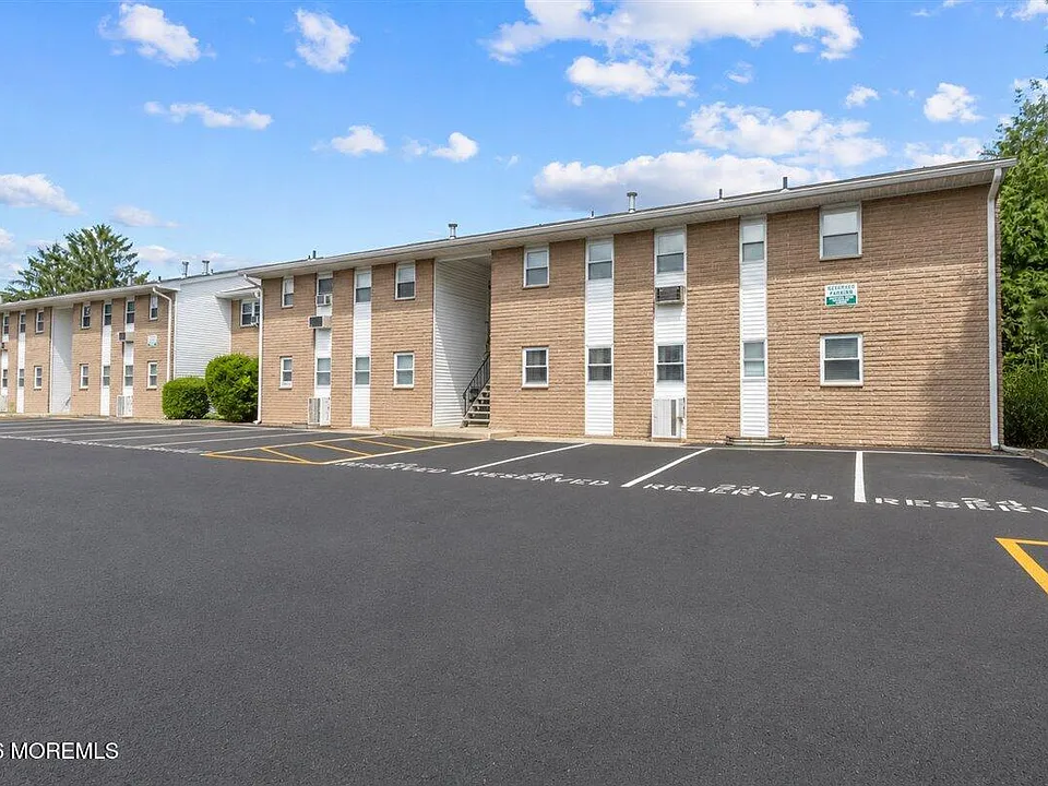 601 Mistletoe Ave #20