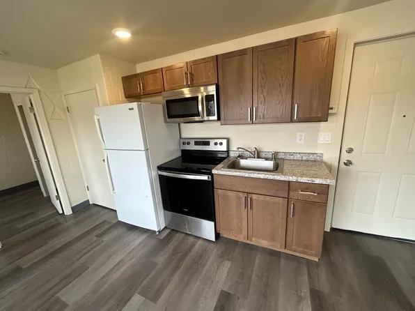 201 N 11th St #3, Tekamah, NE 68061