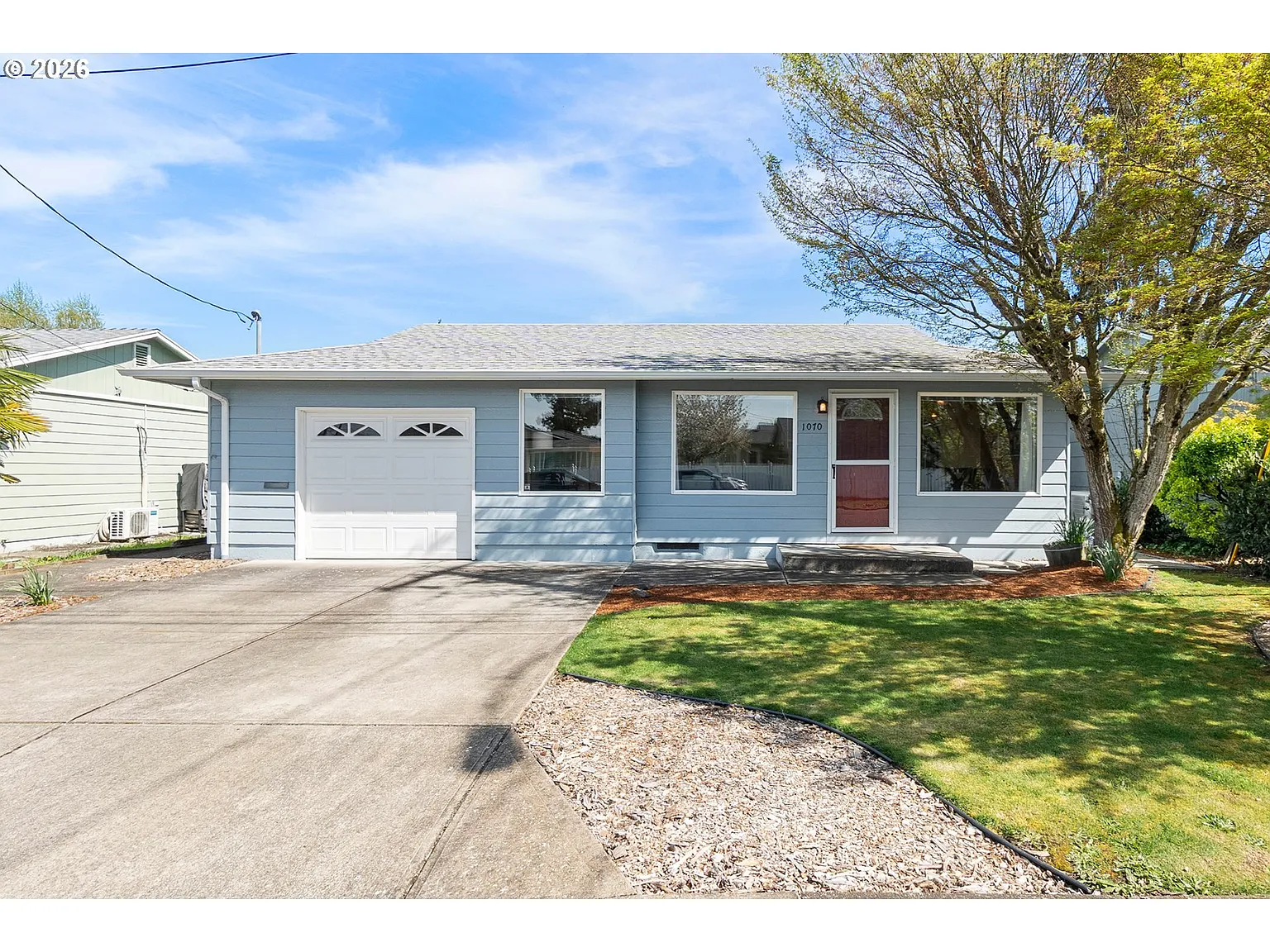 1070 Astor Way photo 1