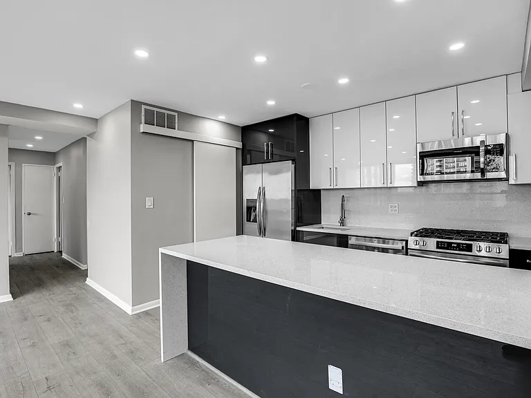 3950 N Lake Shore Dr #1516 — Photo 5