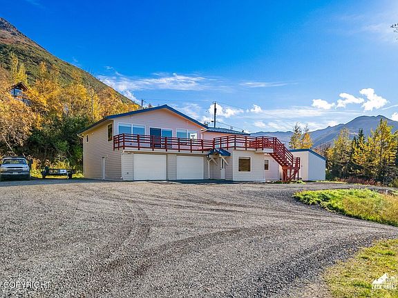 2nd image of 14399 Canyon Rd
