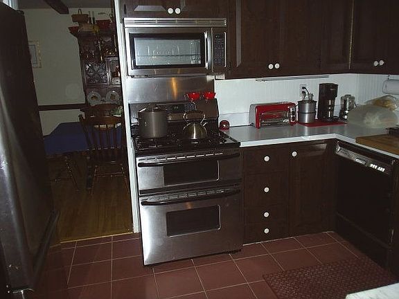New stove w. double oven and microwave 