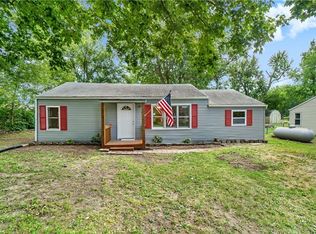 116 E Maple St, Polo, MO 64671