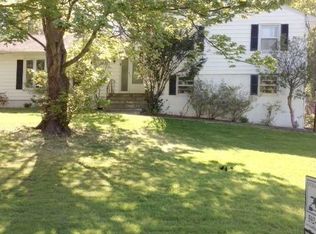 6 Bayberry Rd, Elmsford, NY 10523