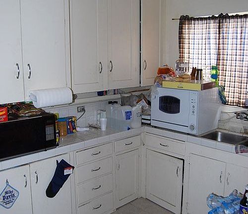 5th image of 1720 W 66th St