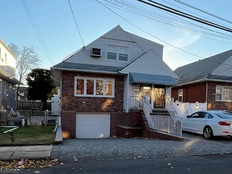13 Delmar Rd #1 — Photo 2
