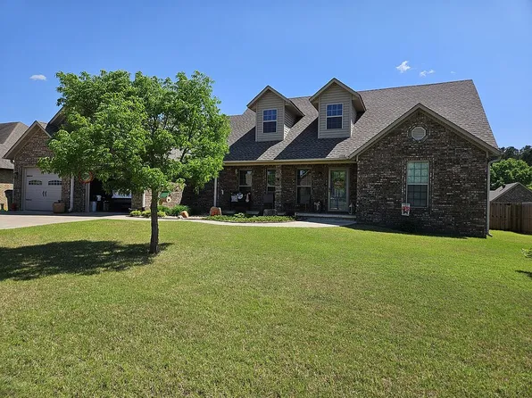 4402 Ridgefield Dr, Paragould, AR 72450