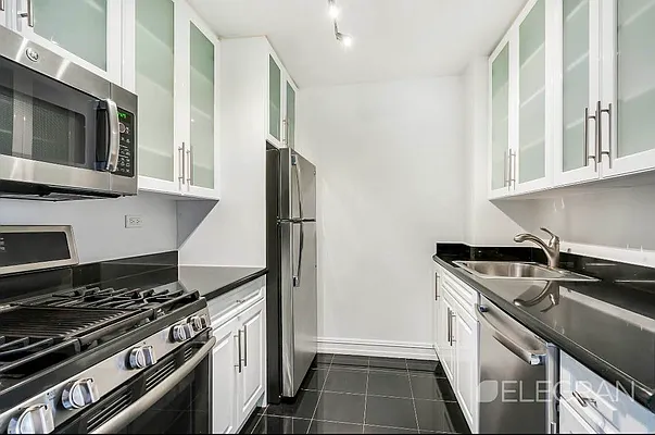 Rented by (Legacy) Elegran | media 12