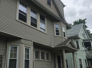 39 Sheafe St #2, Chestnut Hill, MA 02467