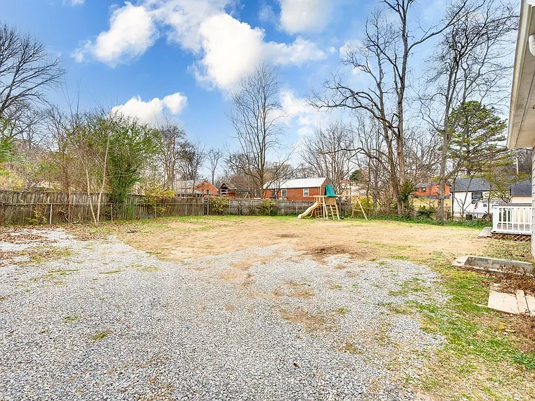 5023 Packard Dr — Photo 33