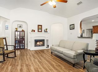 332 Branding Iron Trl, Fort Worth, TX 76131