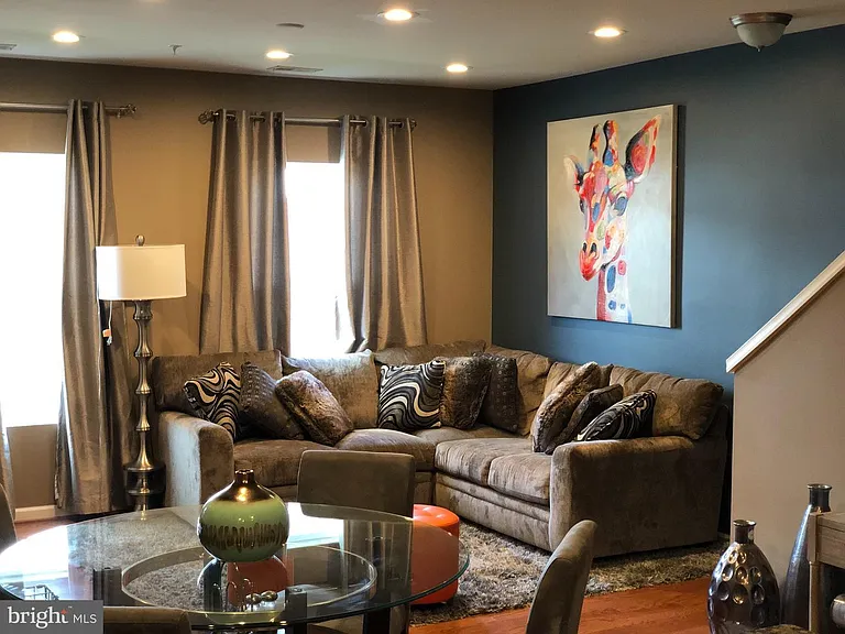 2933 Gilder Way #75 — Photo 4