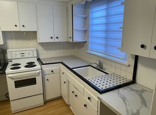 5124 Dundas St W #2, Toronto, ON M9A1C2