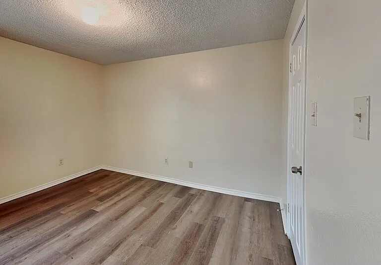 3405 Republic Dr — Photo 11