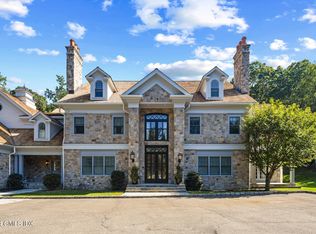 109 S Brook Dr, Stamford, CT 06903