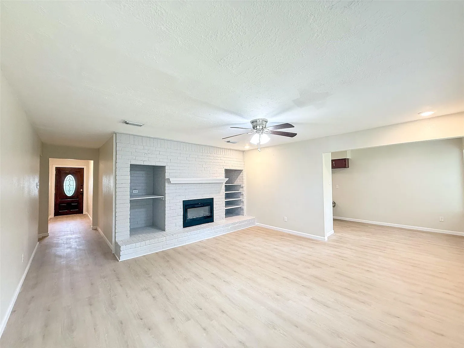 4 bed, 2.0 bath, 1480 sqft, $1,775 — Photo 2