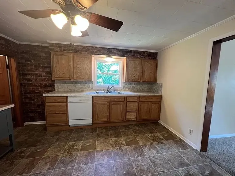 808 Grand Ave — Photo 12
