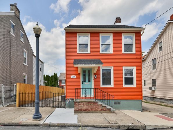 55 E North St