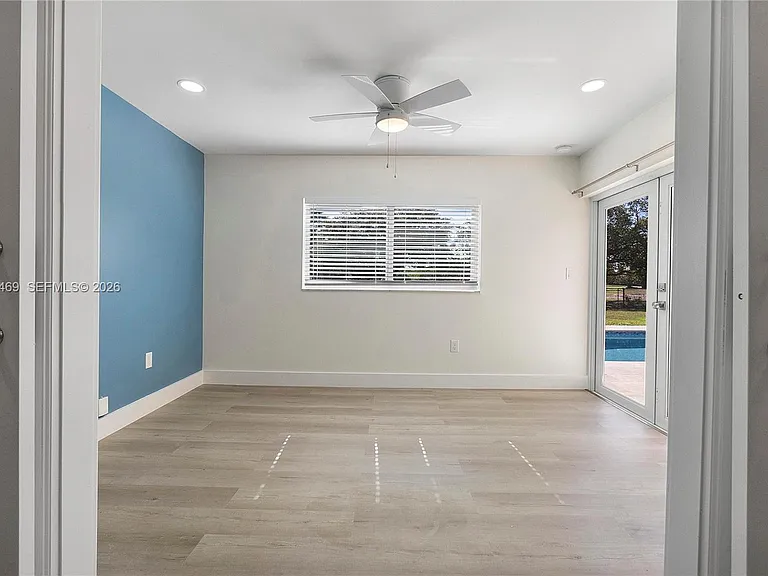 4914 SW 90th Ave — Photo 18