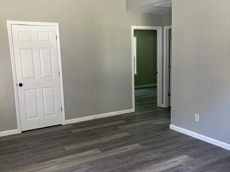 1511 Valley Dr #2 — Photo 4
