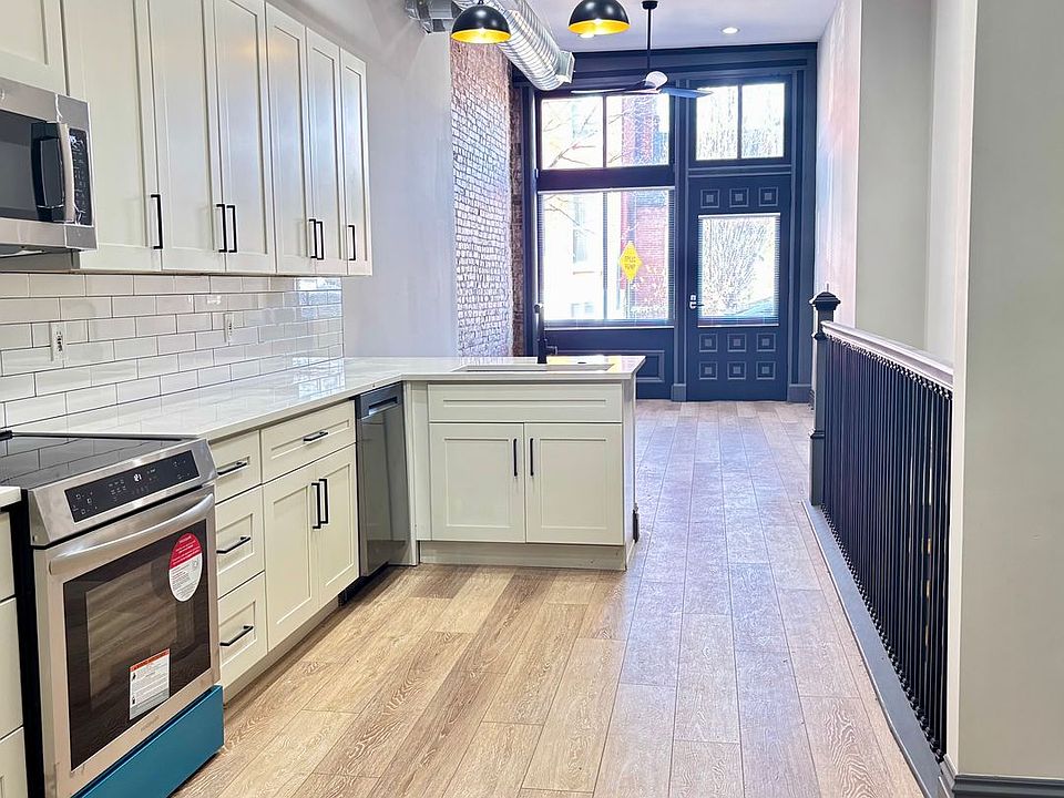 1st image of 1836-1838 S 10th St #1F