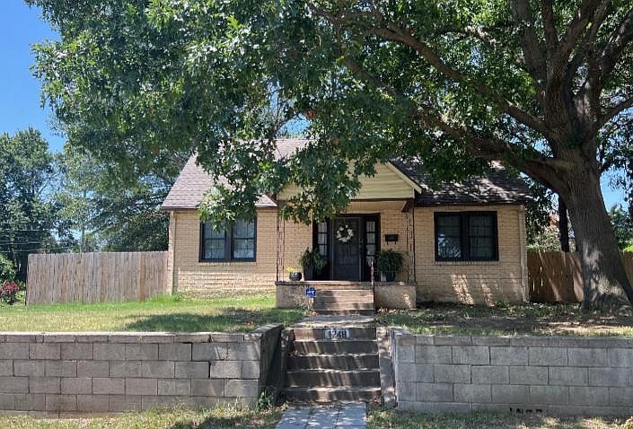1st image of 1248 S Braden Ave