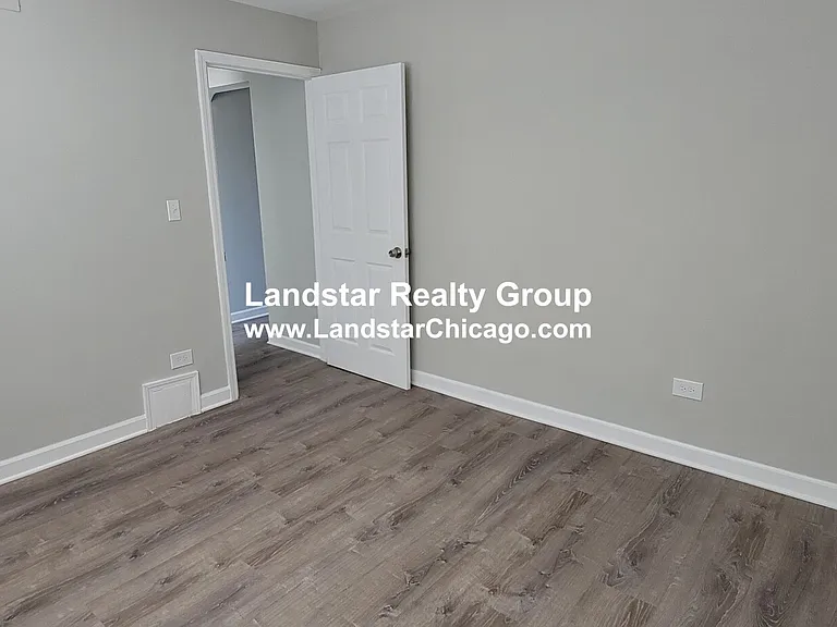 1321 W Sherwin Ave #GB — Photo 5