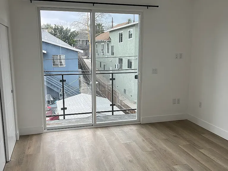 2140 1/2 Marathon St — Photo 10