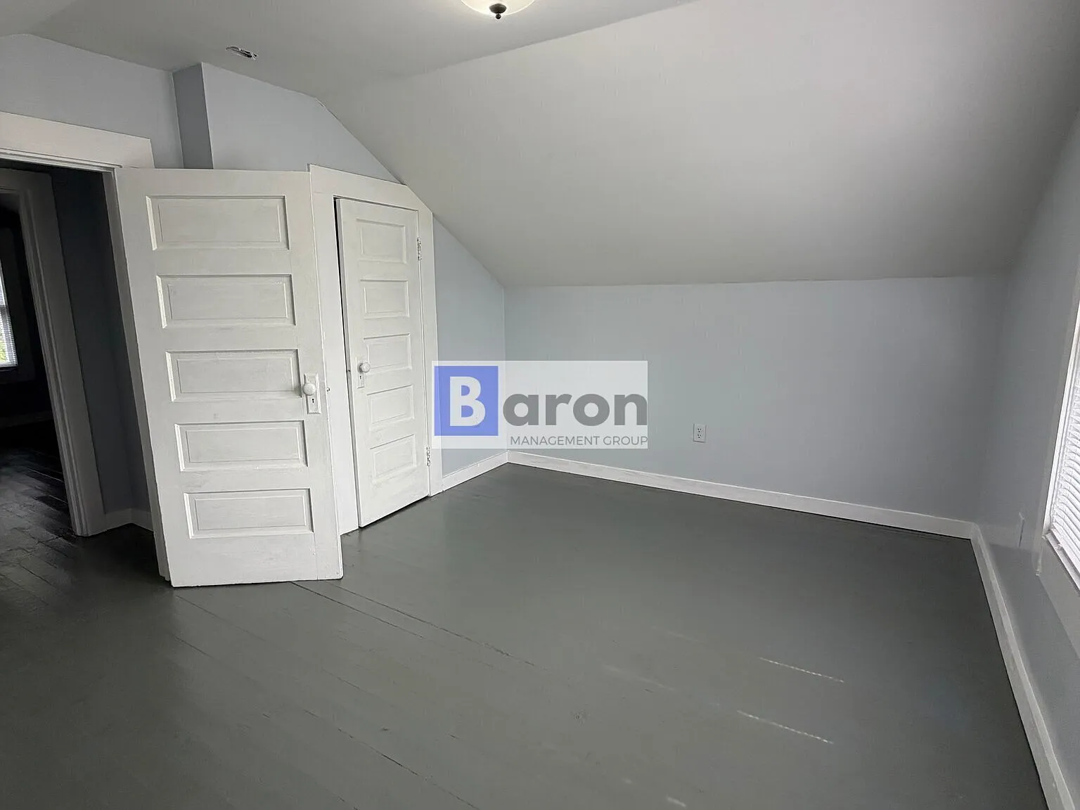 2513 Lawton — Photo 2