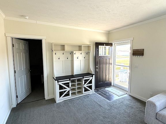 5th image of 576 Brownsburg Rd