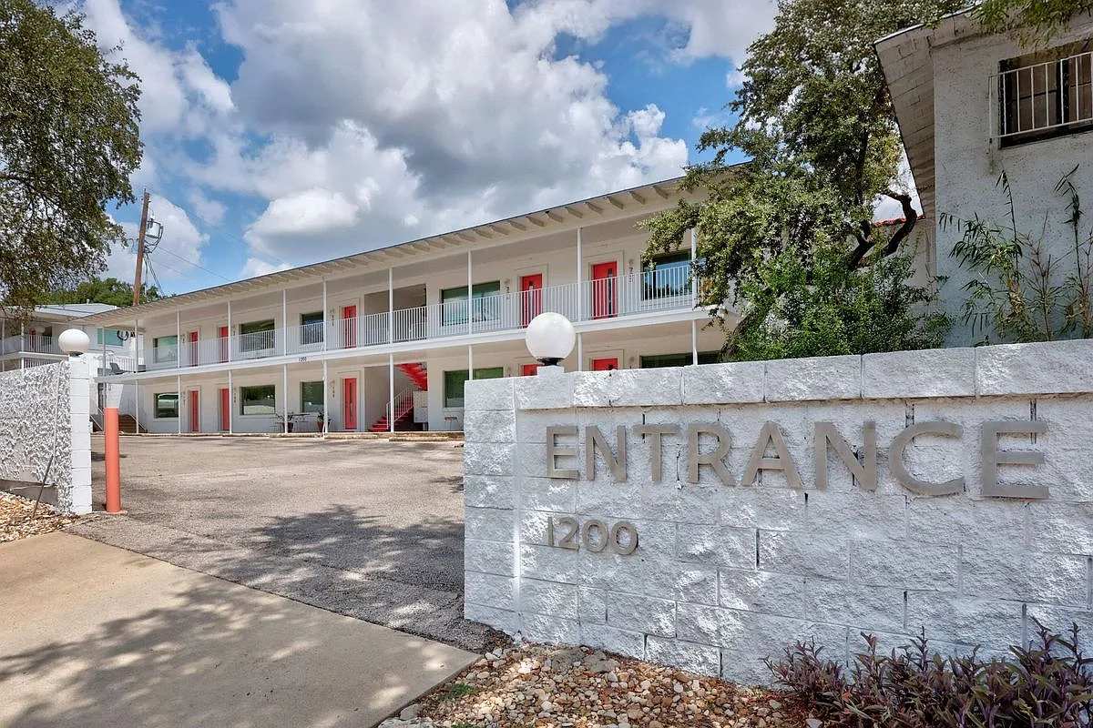1 bed, 1.0 bath, 650 sqft, $1,695 — Photo 3