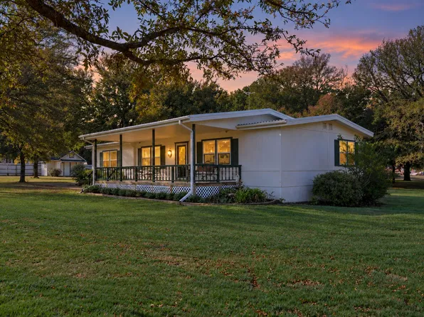 404 Cleveland Rd, Granbury, TX 76049