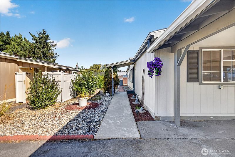 4th image of 1137 Foothills Lane #19