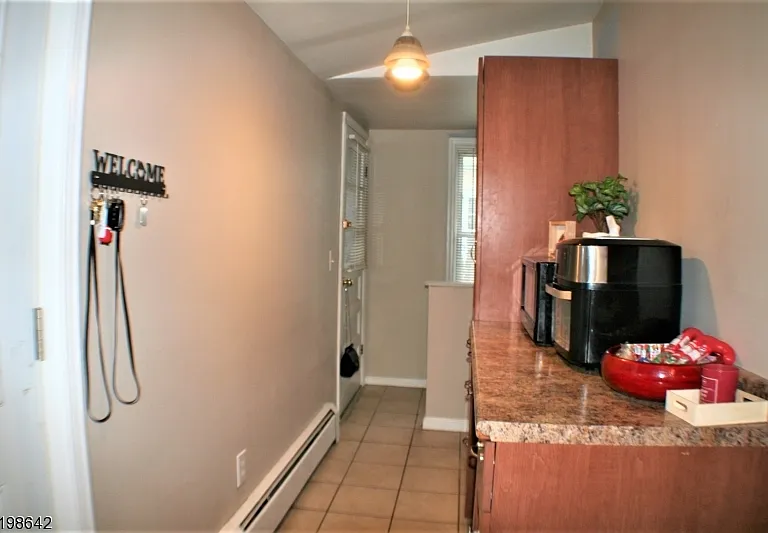 85 Passaic Ave — Photo 10