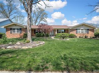 30 Burgundy Dr, Lake Saint Louis, MO 63367