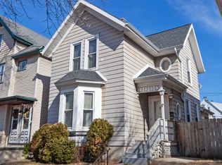 1672 N Cass St, Milwaukee, WI 53202