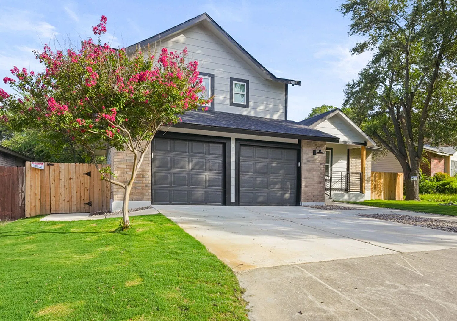 Beautiful House For Rent Near 1604 W/ Guilbeau Park — Photo 1