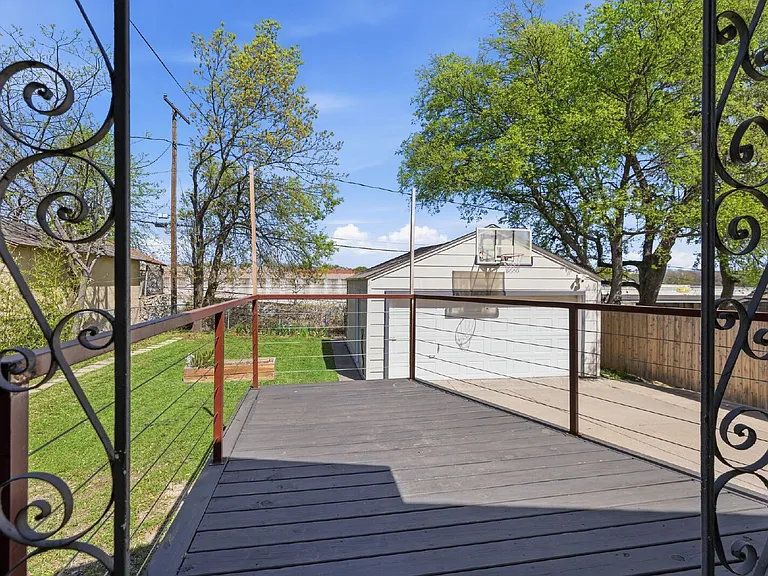 4108 Locke Ave — Photo 21