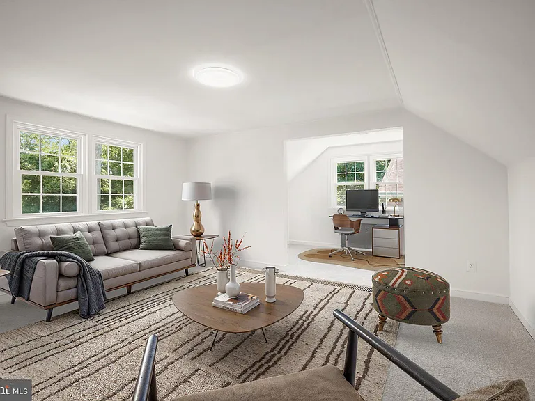 7109 Radnor Rd — Photo 27